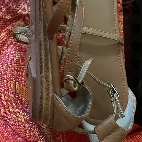 Sandals - Picture 3 of 3